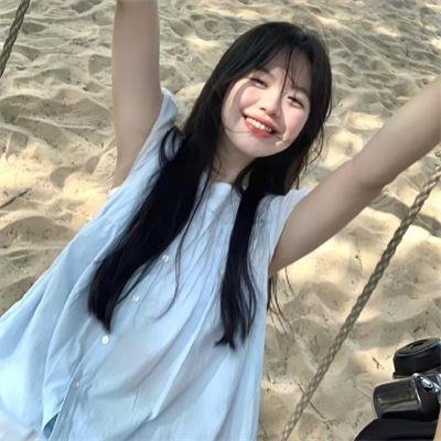 自梳海报